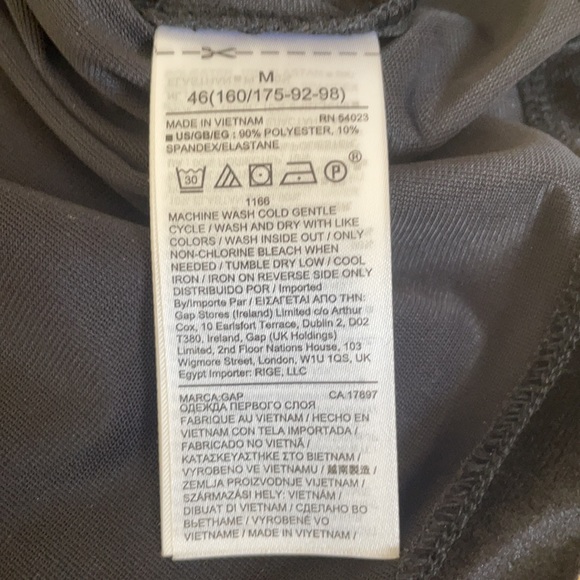 Gap velvet sleeveless ruffle top in black - Picture 5 of 5